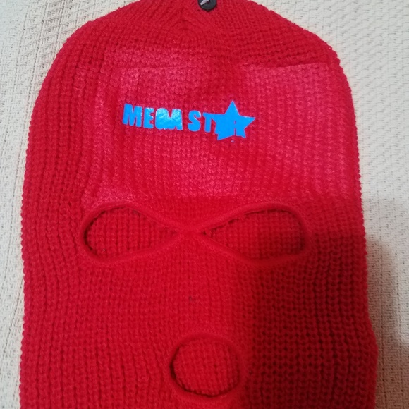 ski mask 15$ for one 2 for 25$? - Picture 4 of 6